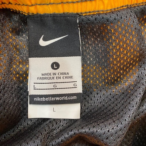 Nike Water Shedding Mesh Lined Swim Trunks (Size: L, Color: Grey/Orange/White) - Picture 3 of 4